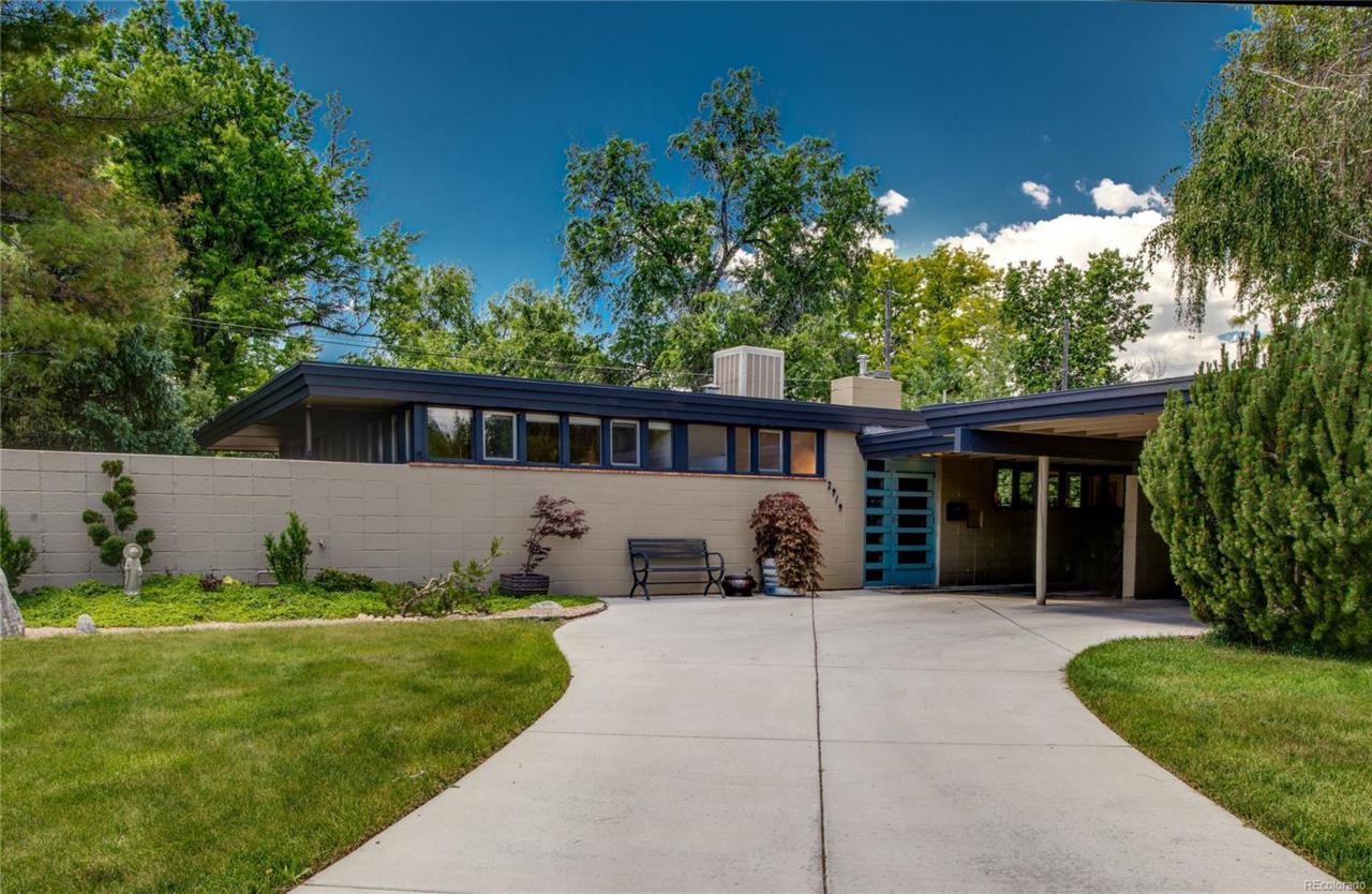 2919 Lafayette Drive - Photo 1