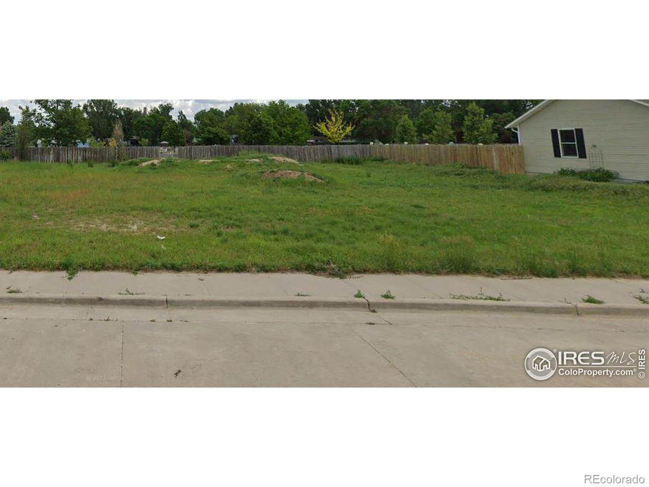  Daniels Street - Photo 1