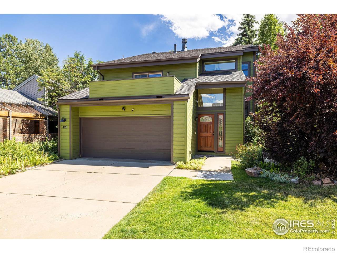 420 Oakwood Place - Photo 1