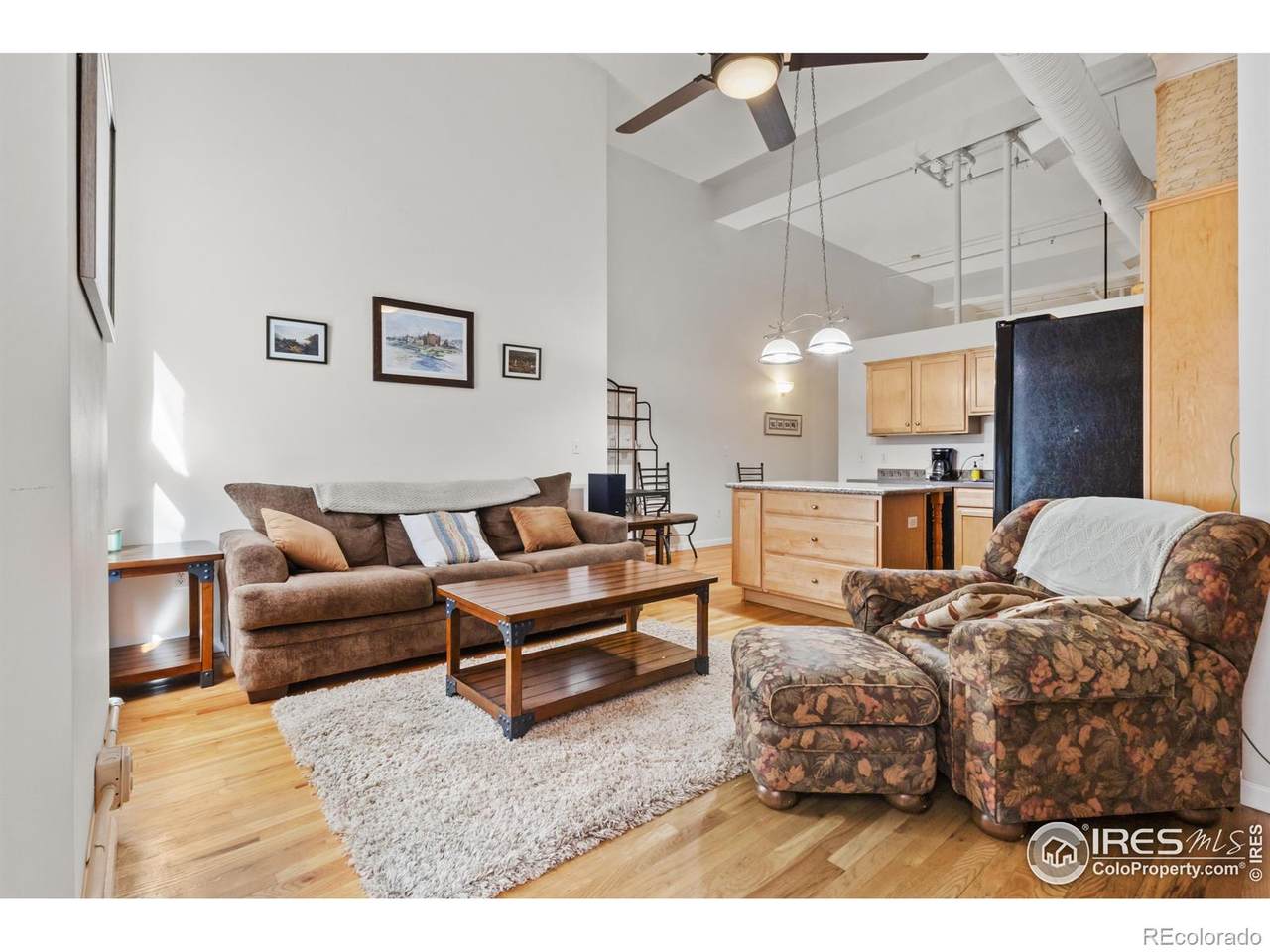 1555 California Street - Photo 1