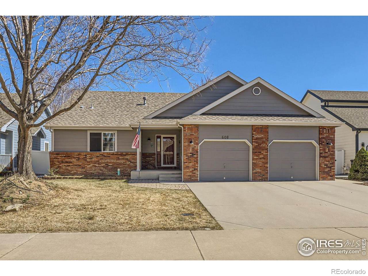 608 63rd Avenue - Photo 1