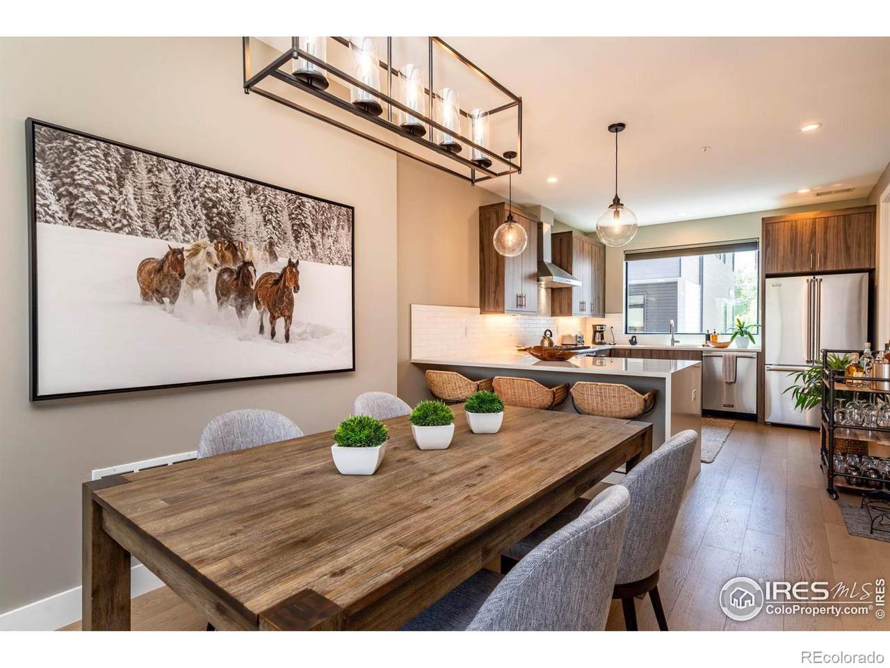2465 Walnut Street - Photo 1
