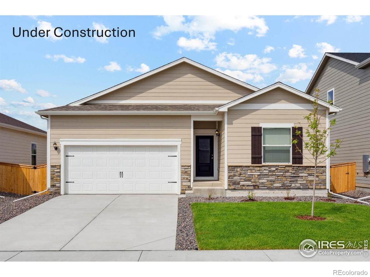 975 Cascade Falls Street - Photo 1