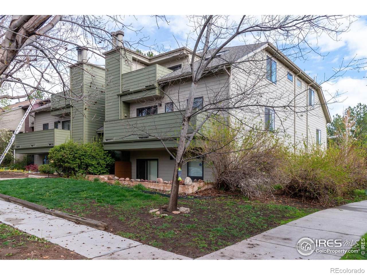 3785 Birchwood Drive - Photo 1