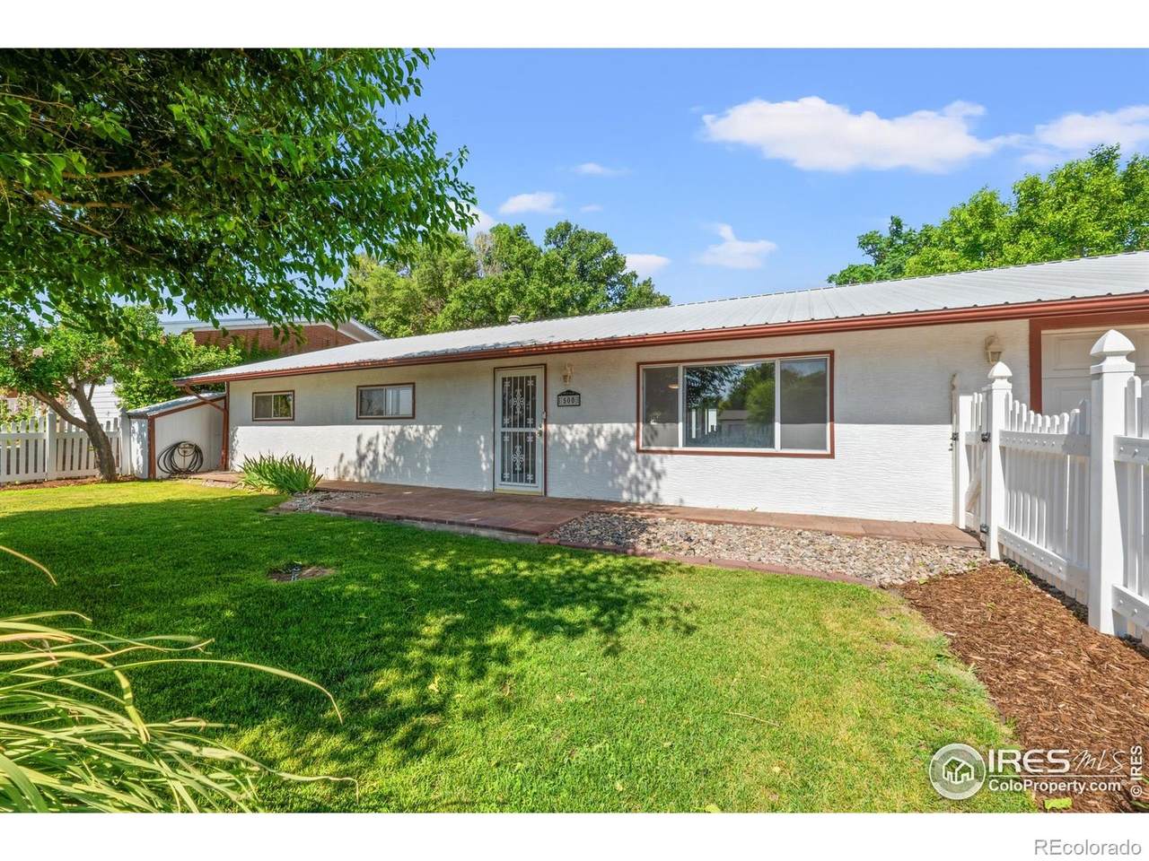 500 Holly Avenue - Photo 1