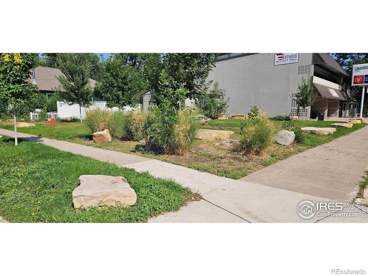 615 4th Street - Photo 1