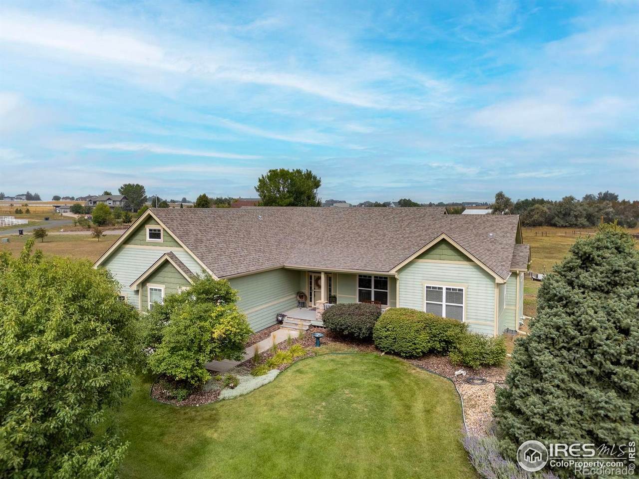 5580 Summit Way - Photo 1