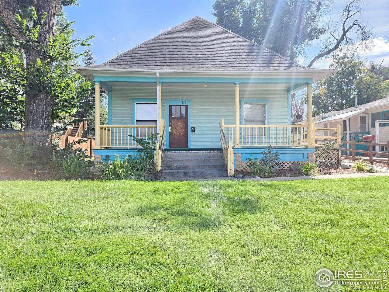 1432 11th Street - Photo 1