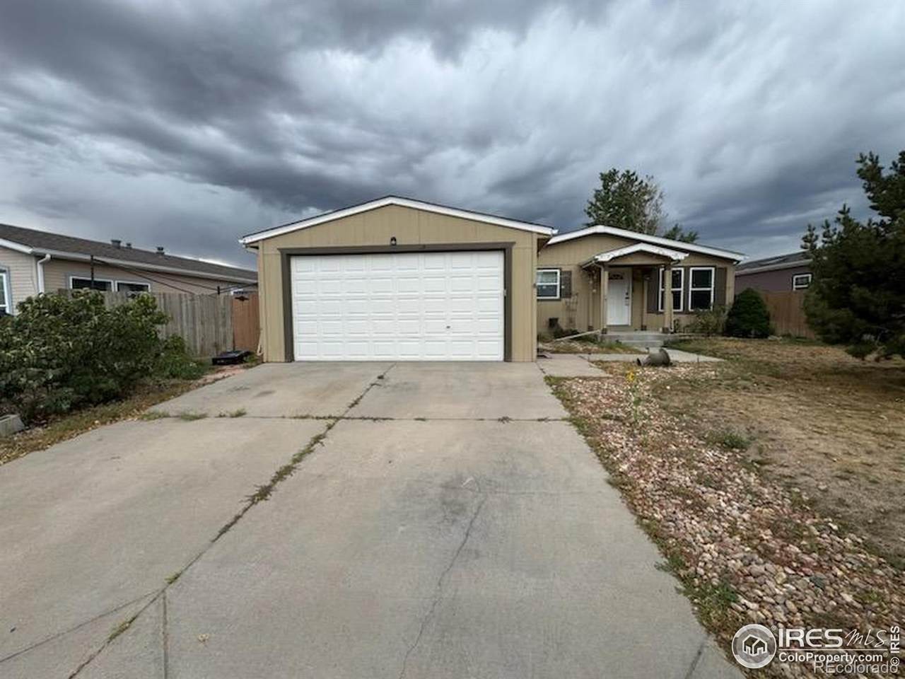 661 Meadowlark Lane - Photo 1