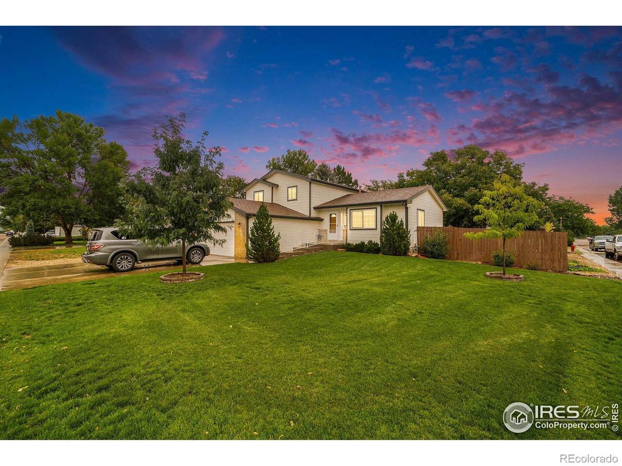 105 Walnut Avenue - Photo 1