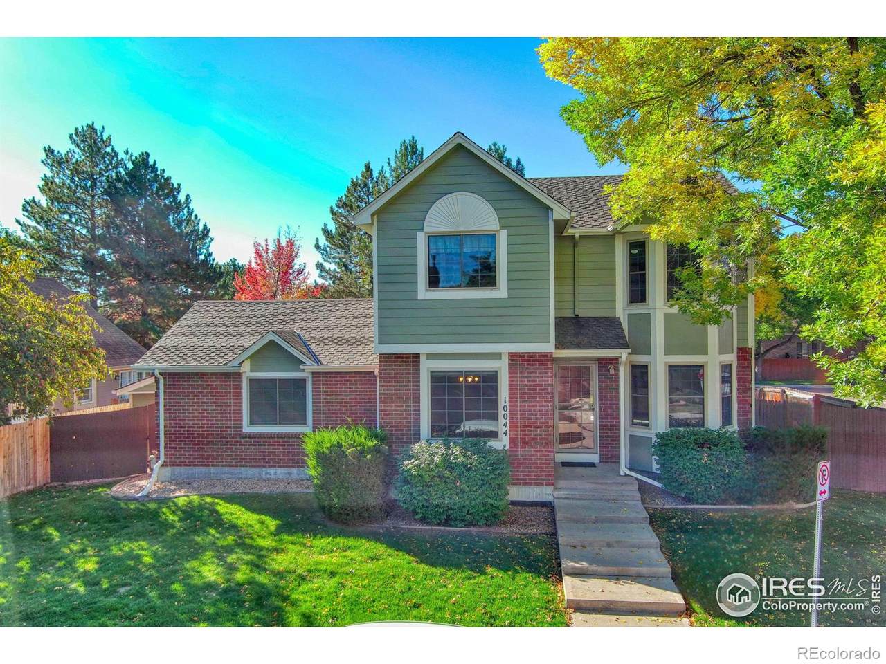 10044 82nd Drive - Photo 1