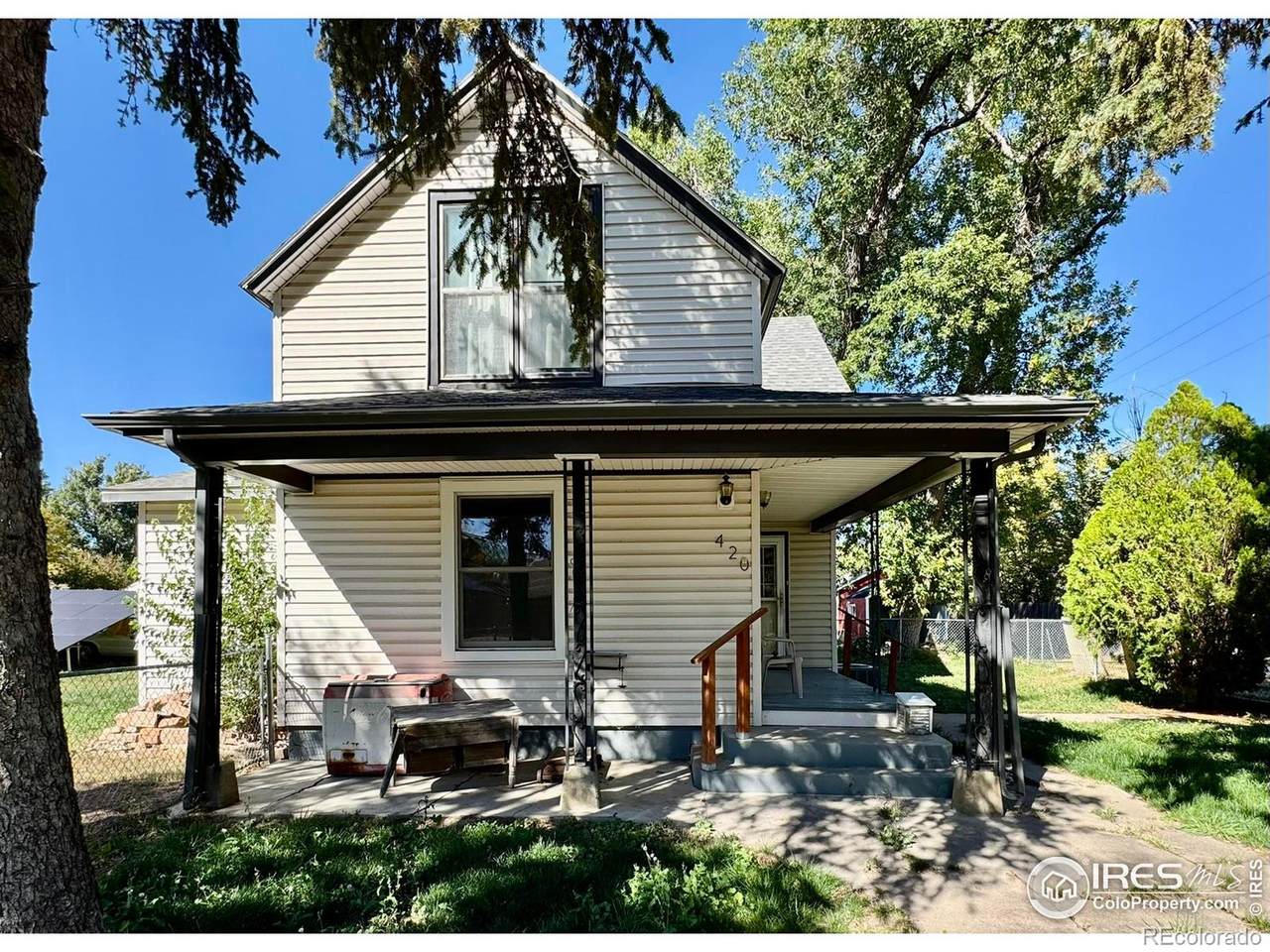 420 Cotton Street - Photo 1