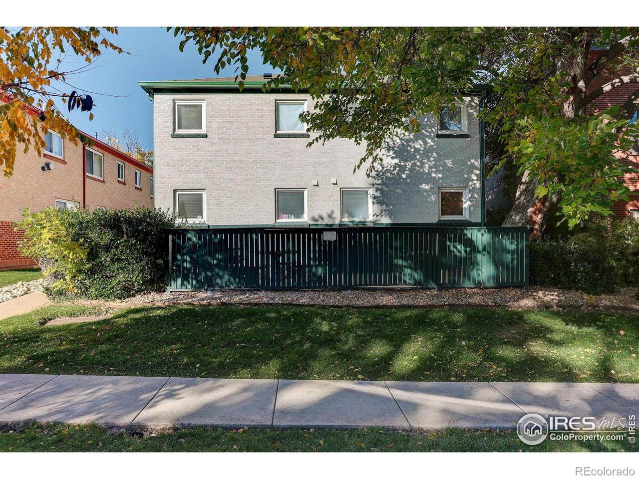961 16th Street - Photo 1