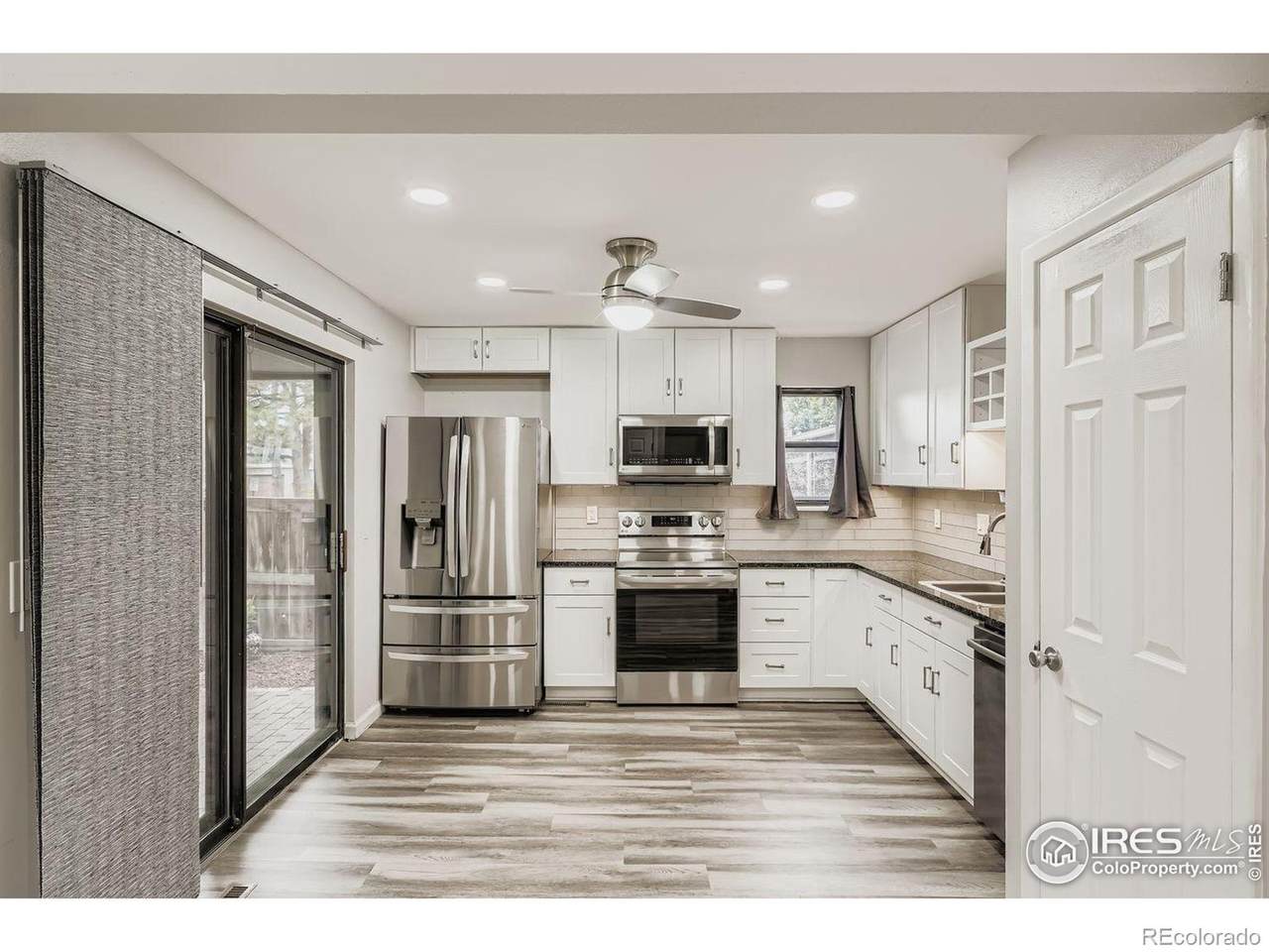 1251 Yosemite Way - Photo 1