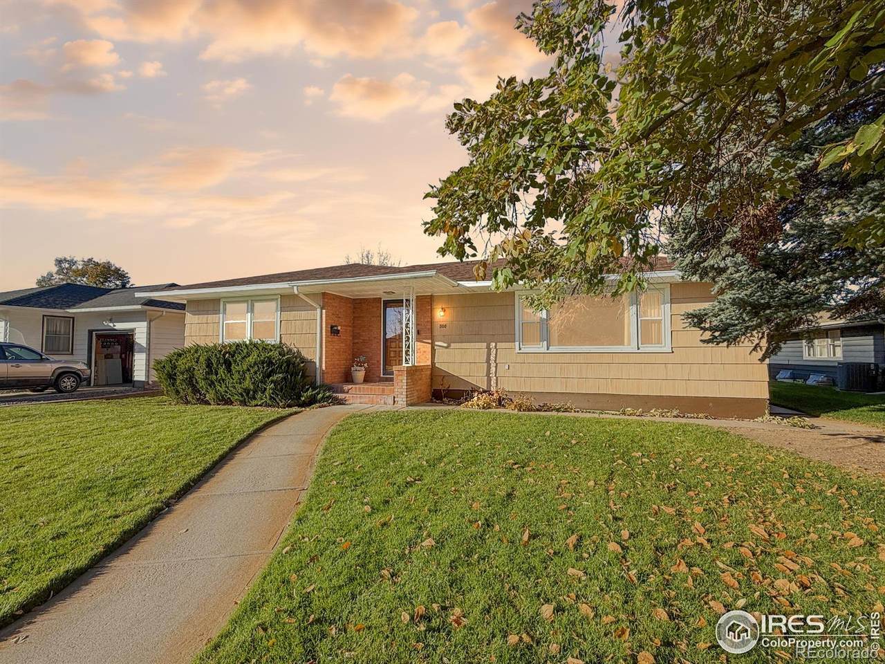 508 Fairhurst Street - Photo 1