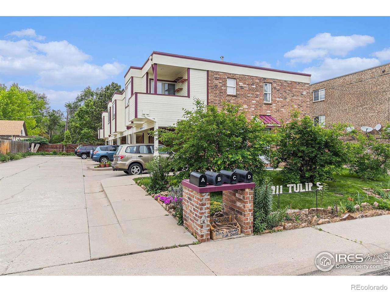 911 Tulip Street - Photo 1