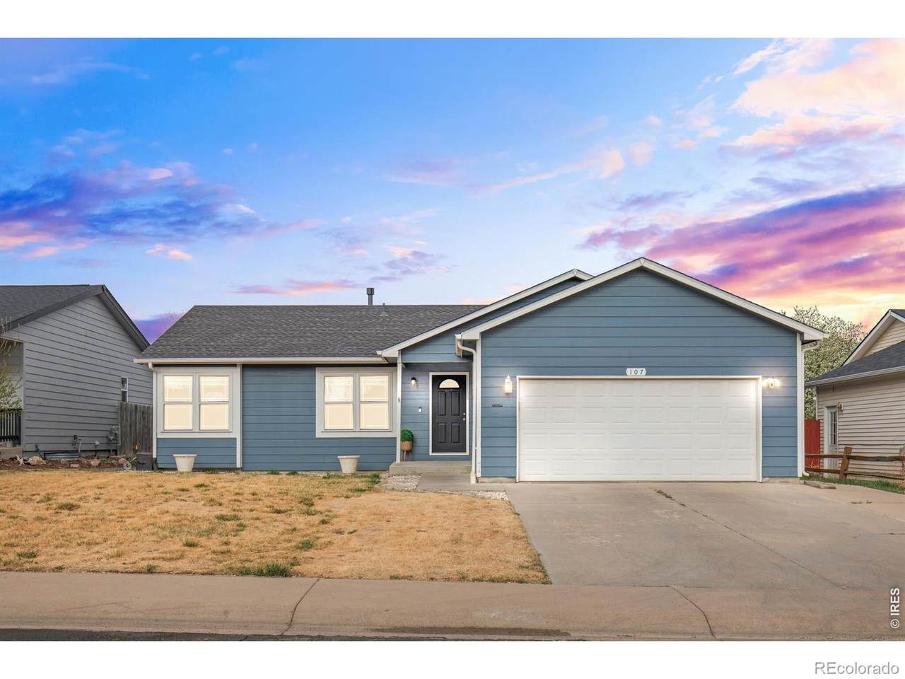 107 49th Ave Pl - Photo 1