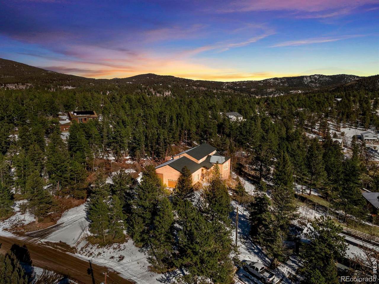 412 Evergreen Road - Photo 1