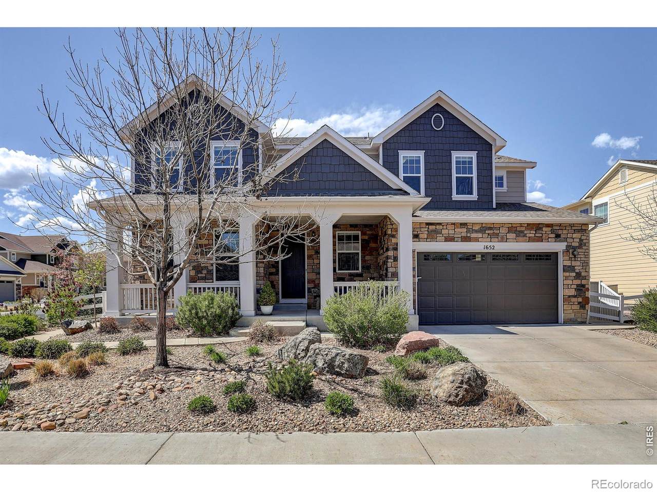 1652 Dorothy Circle - Photo 1