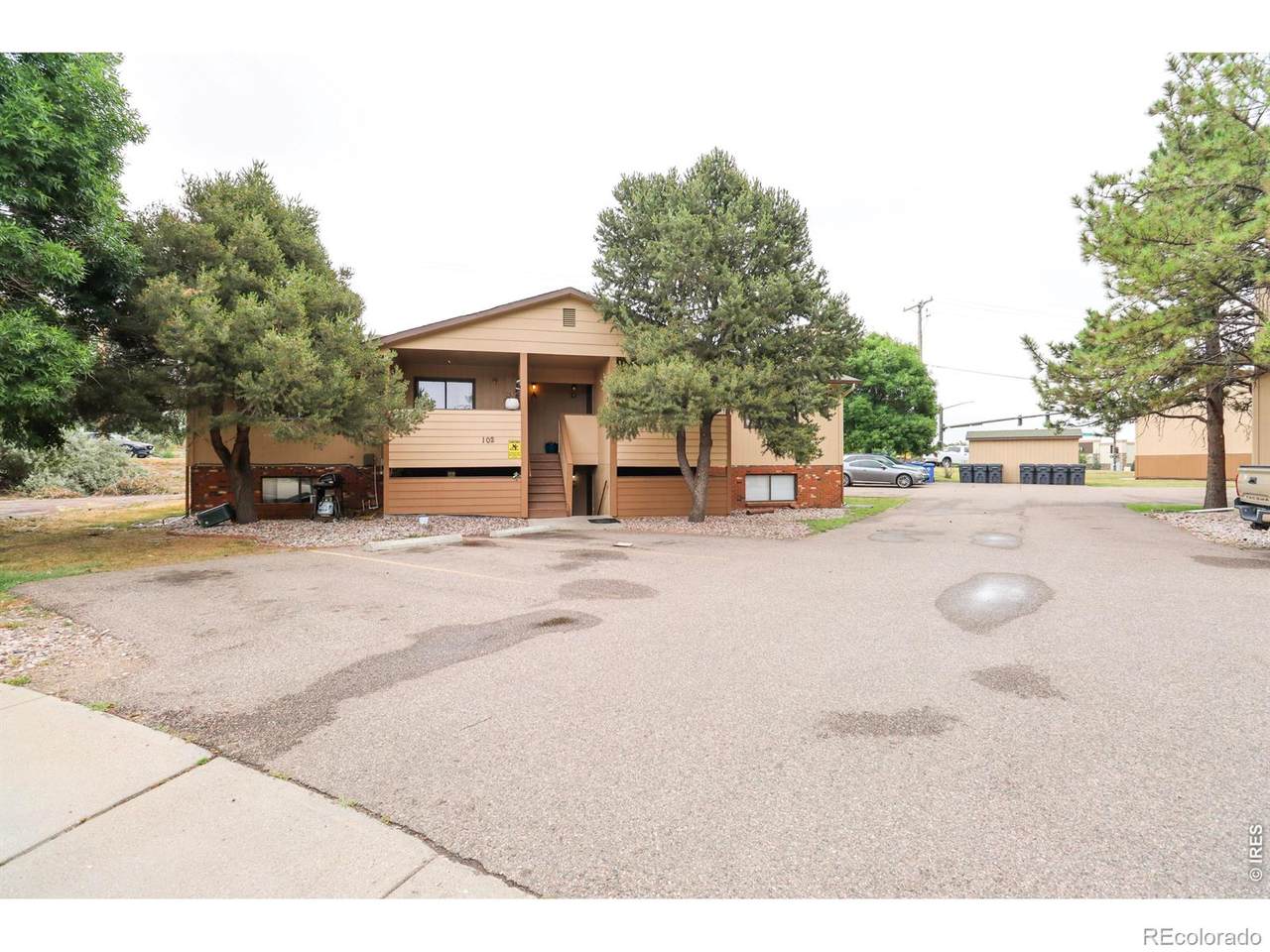102 Juniper Place - Photo 1