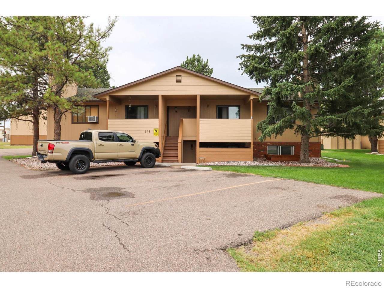 114 Juniper Place - Photo 1
