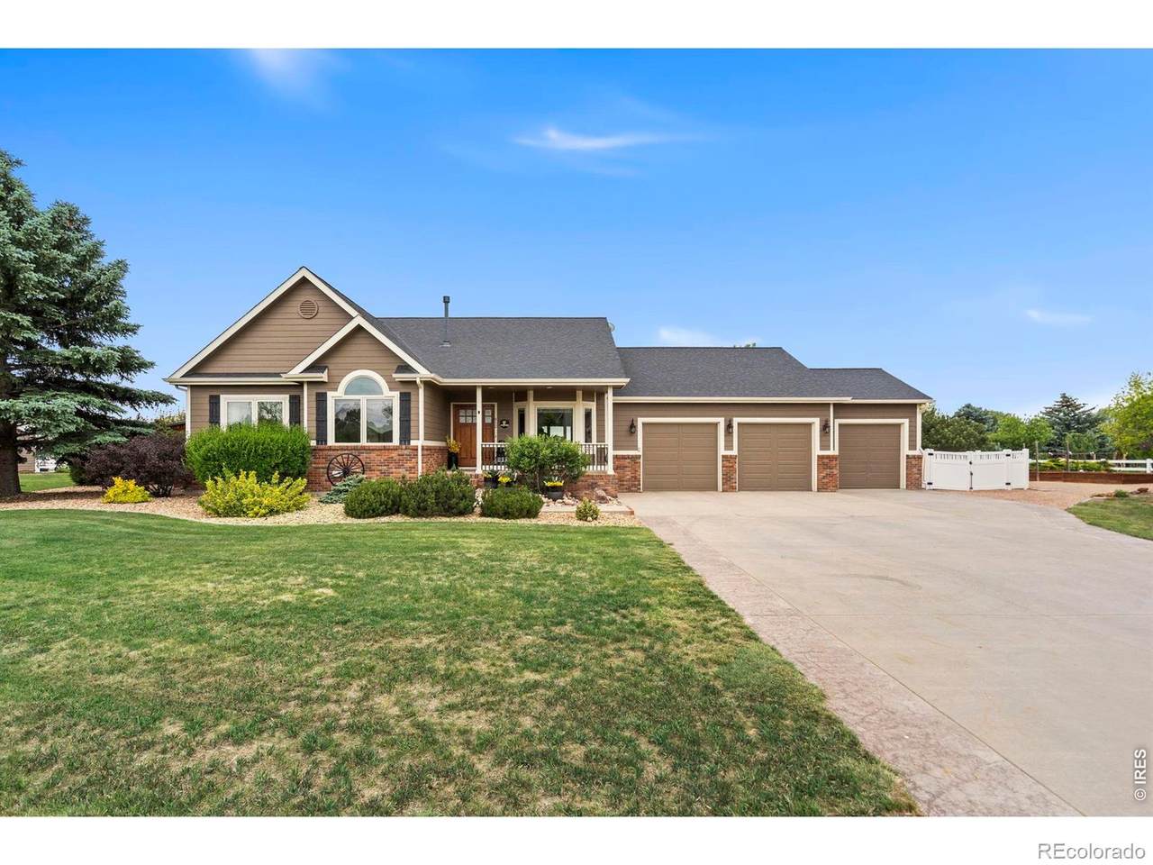 912 Clydesdale Lane - Photo 1