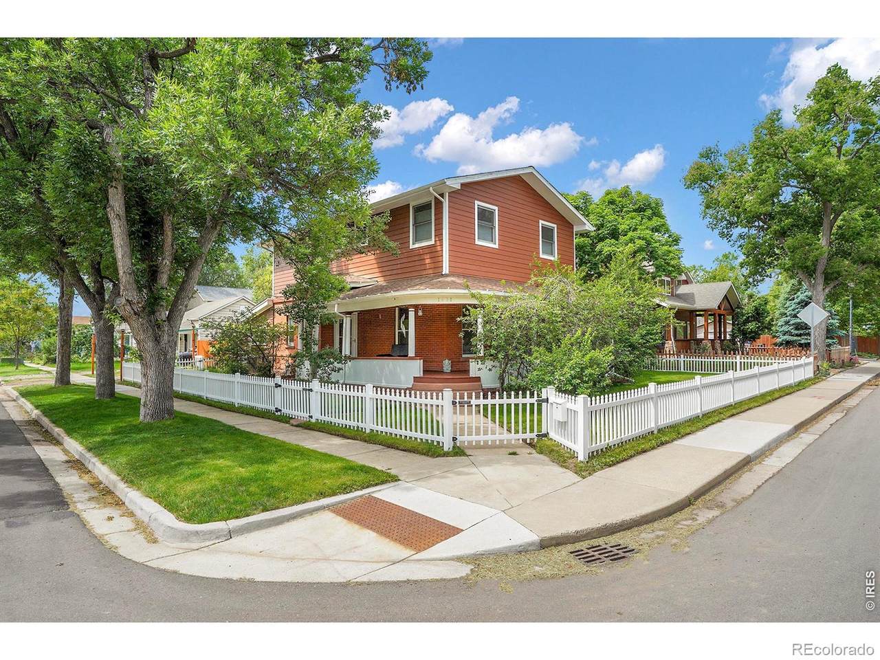 1401 3rd Avenue - Photo 1
