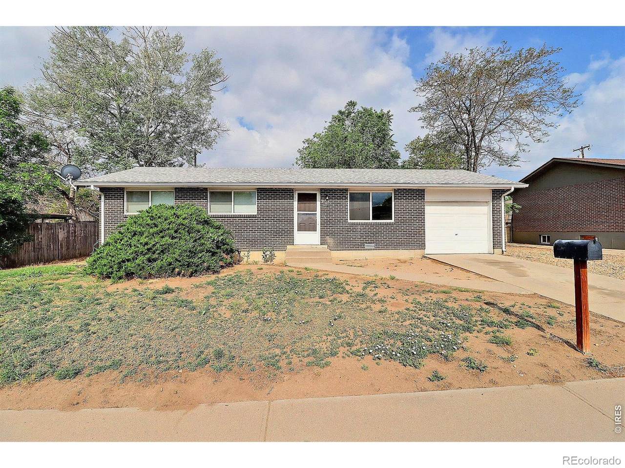 3011 Lakeside Drive - Photo 1