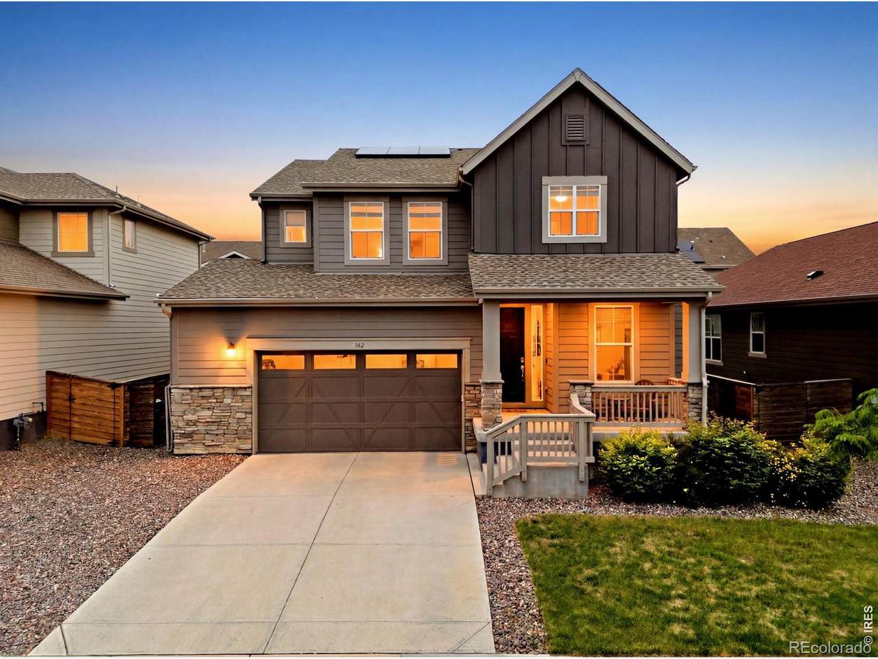 562 Vicot Way - Photo 1