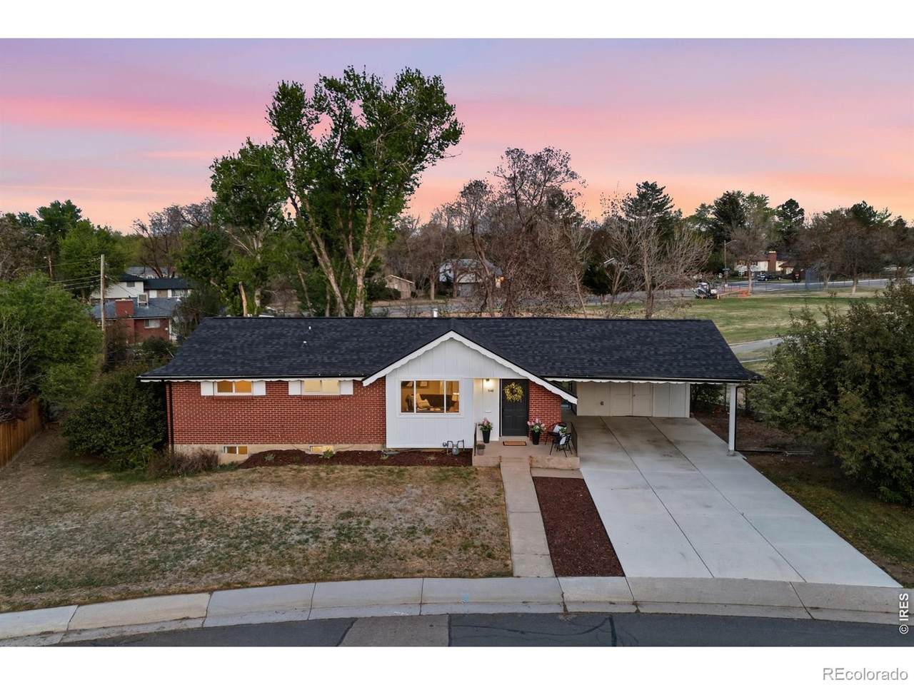 3148 Maplewood Avenue - Photo 1