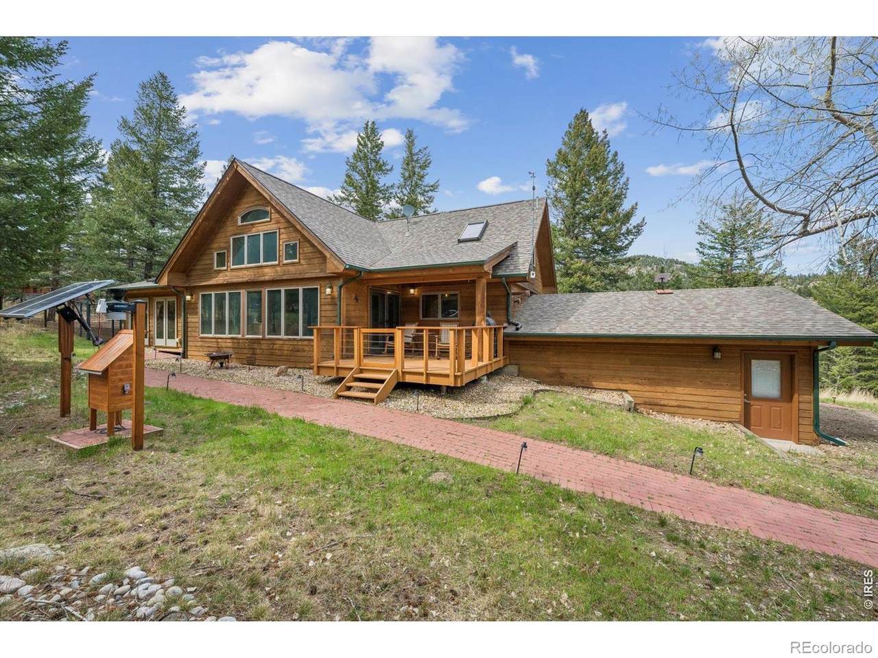 733 Lakeshore Drive - Photo 1