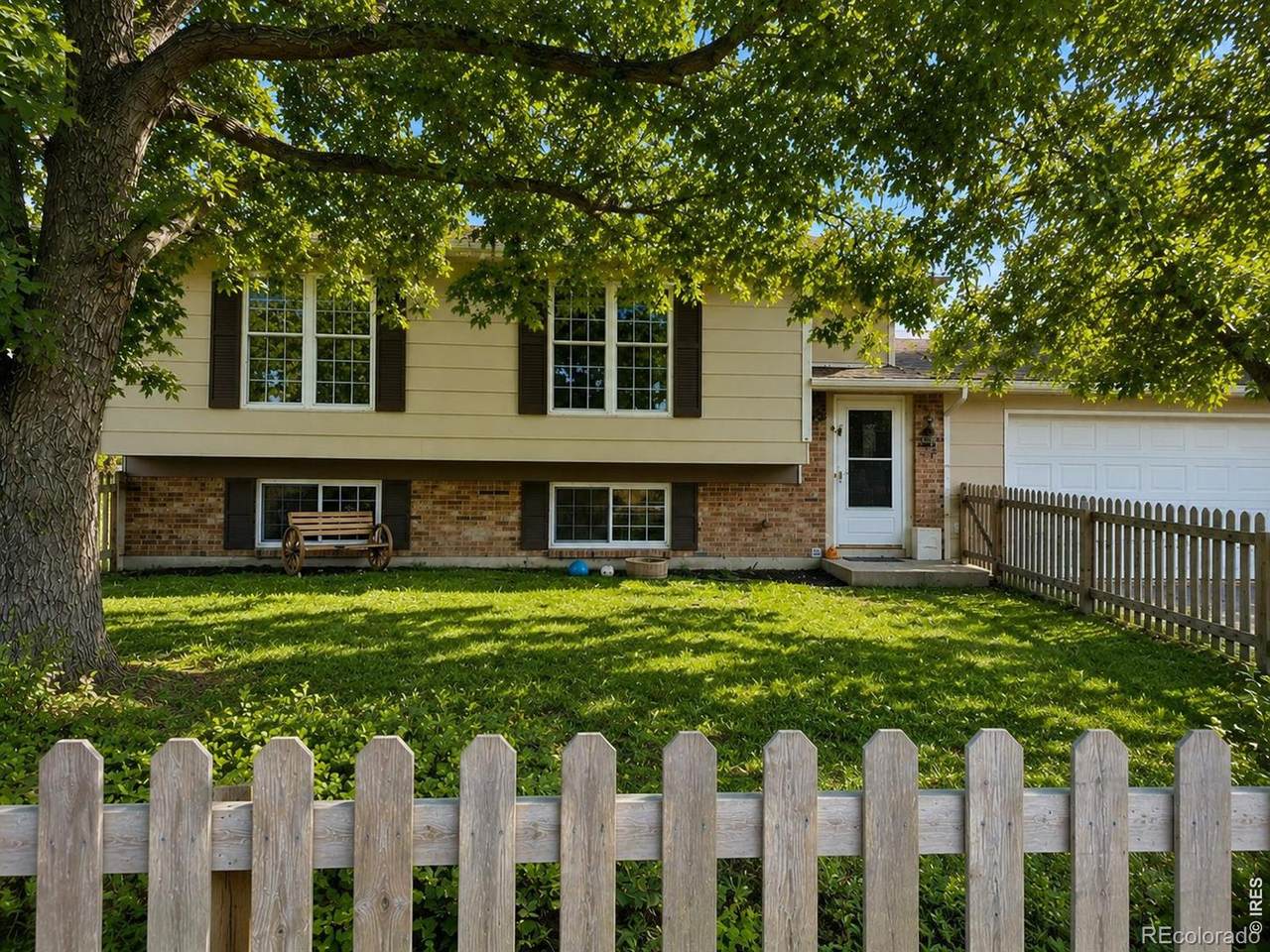 425 Towhee Street - Photo 1