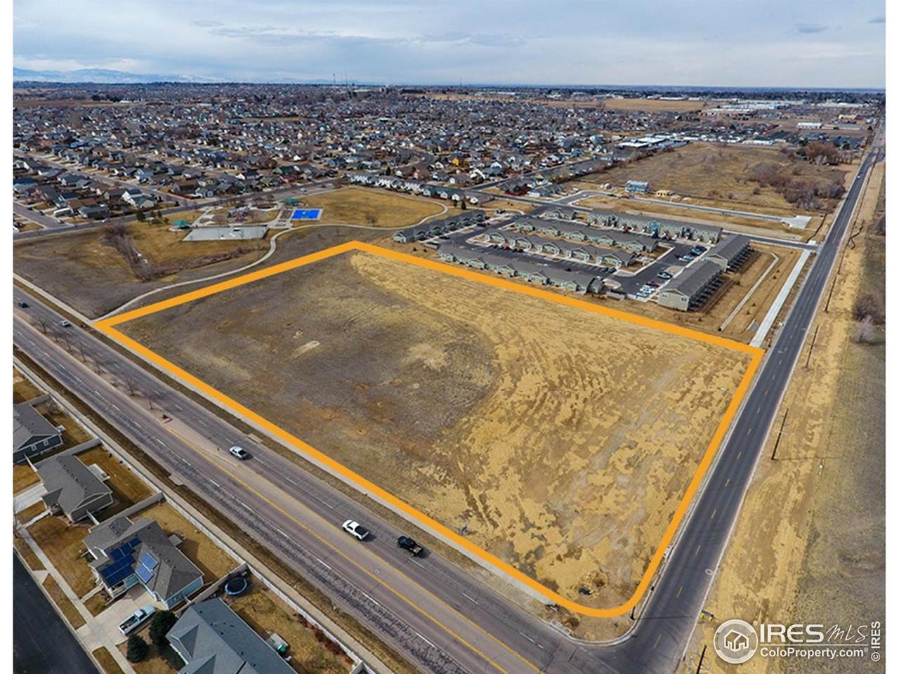 2300 Prairie View Drive - Photo 1