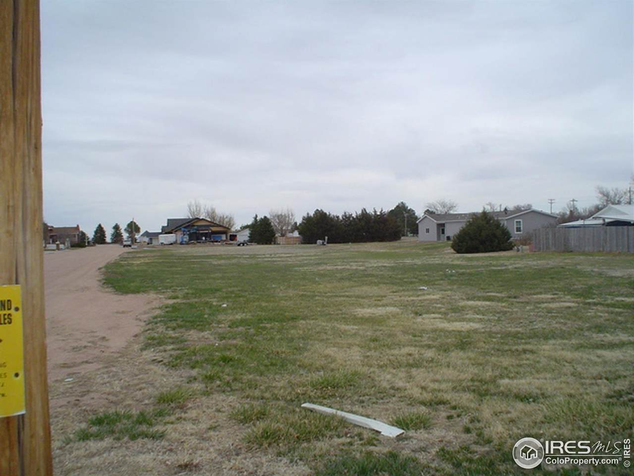 476 10th Street - Photo 1