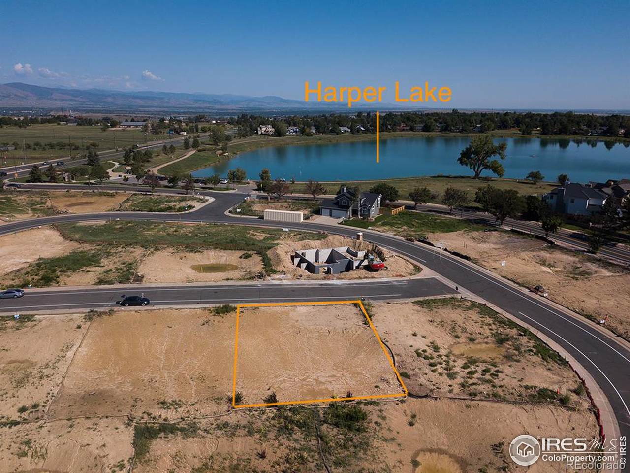 1004 Honeysuckle Lane - Photo 1