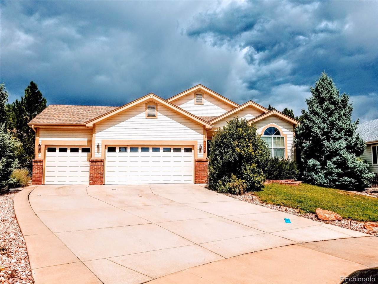 1185 Bulrush Drive - Photo 1