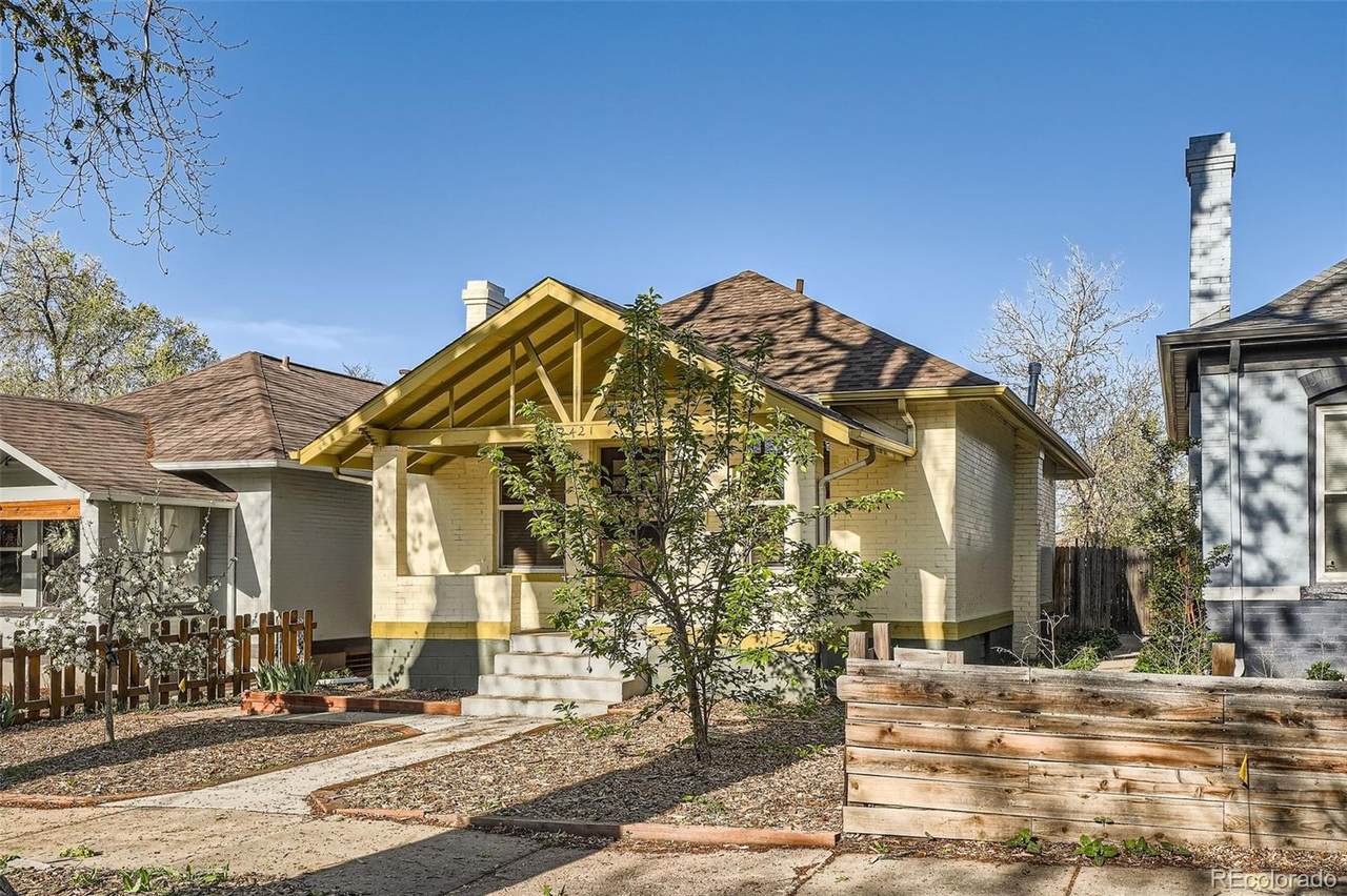 2421 Hooker Street - Photo 1