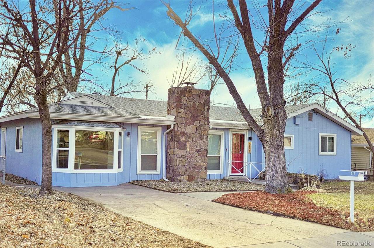 817 Grand Boulevard - Photo 1