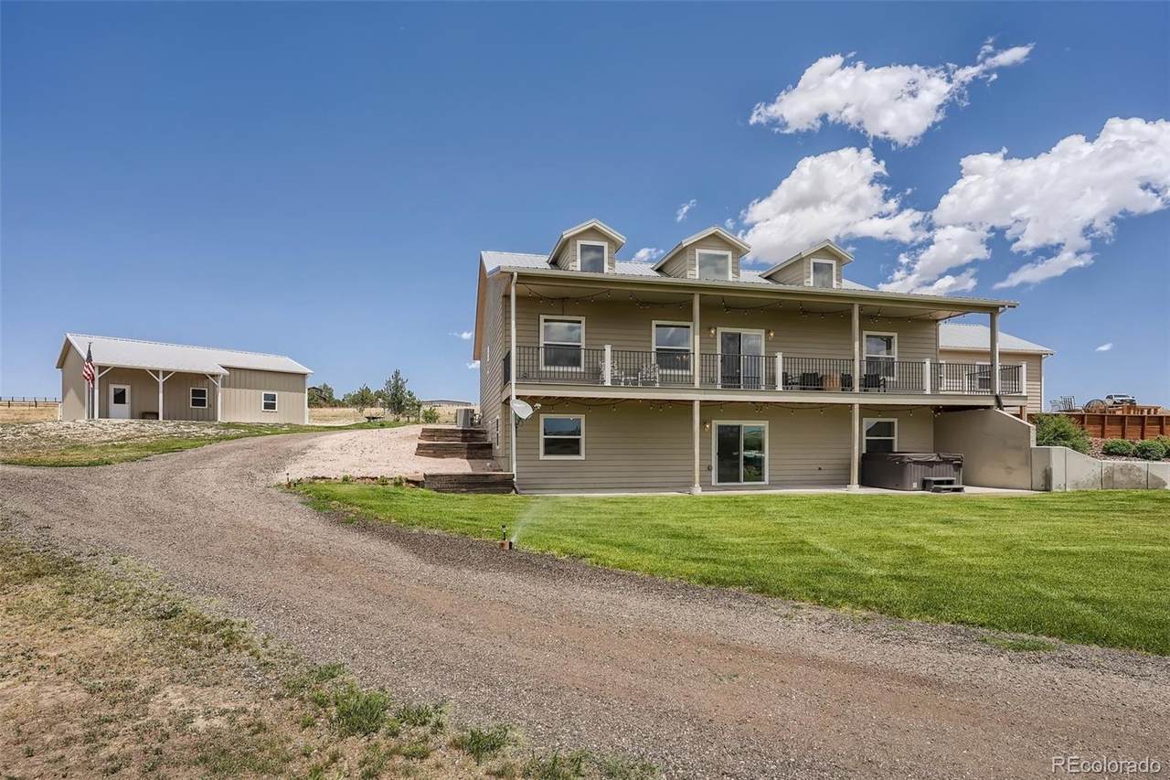 1685 Cottonwood Ridge Circle - Photo 1