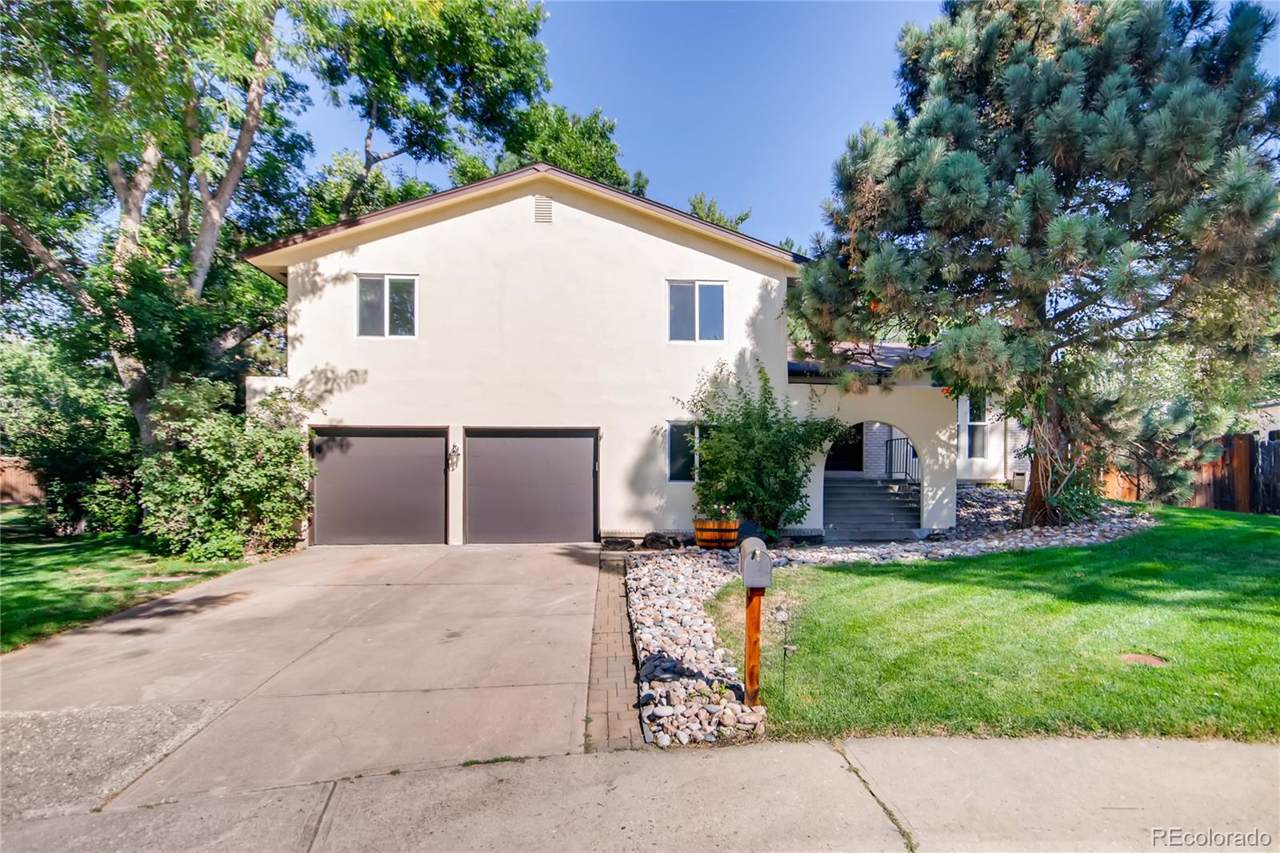 2561 Brentwood Court - Photo 1
