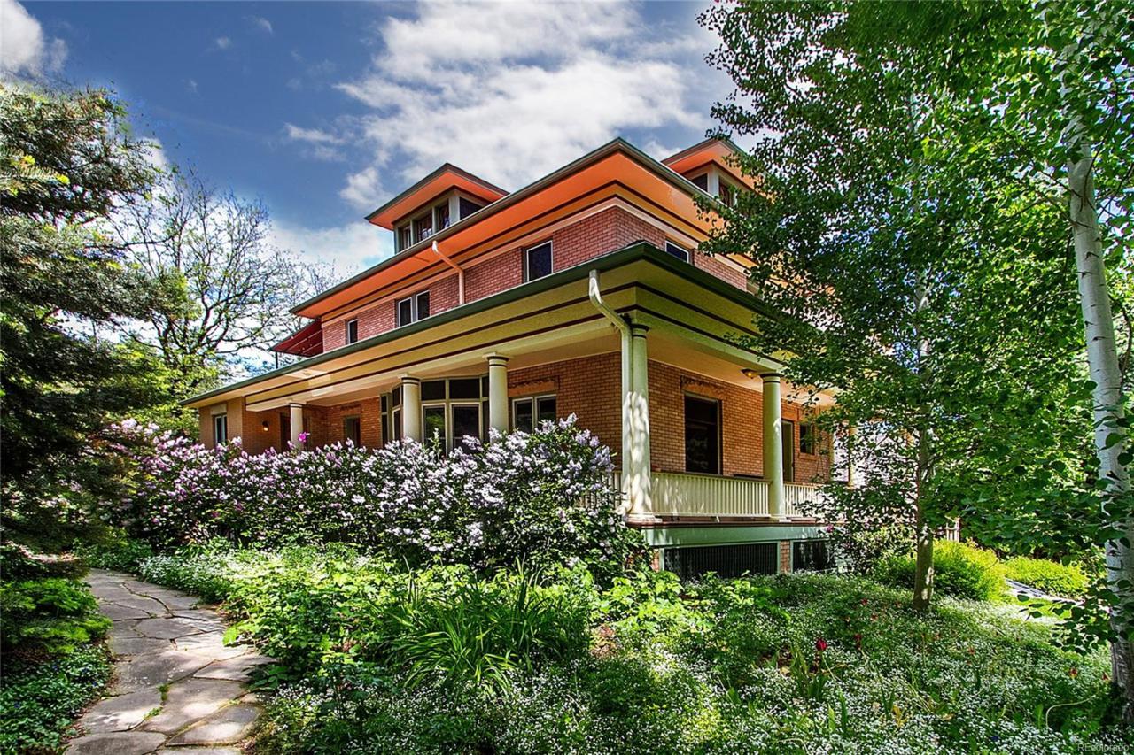 935 10th Street - Photo 1