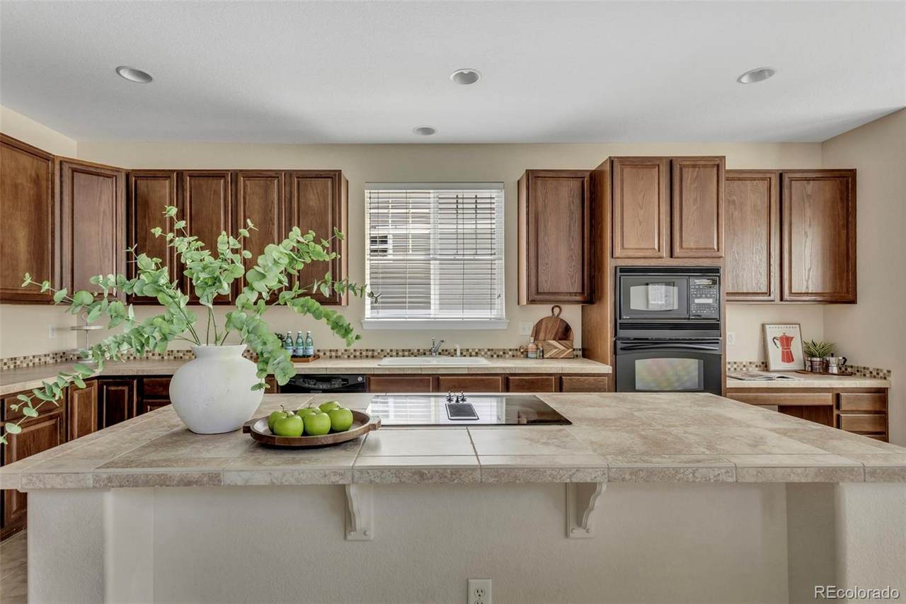 22245 Glasgow Place - Photo 1
