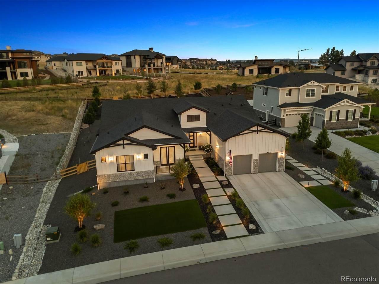 9676 Elizabeth Street - Photo 1