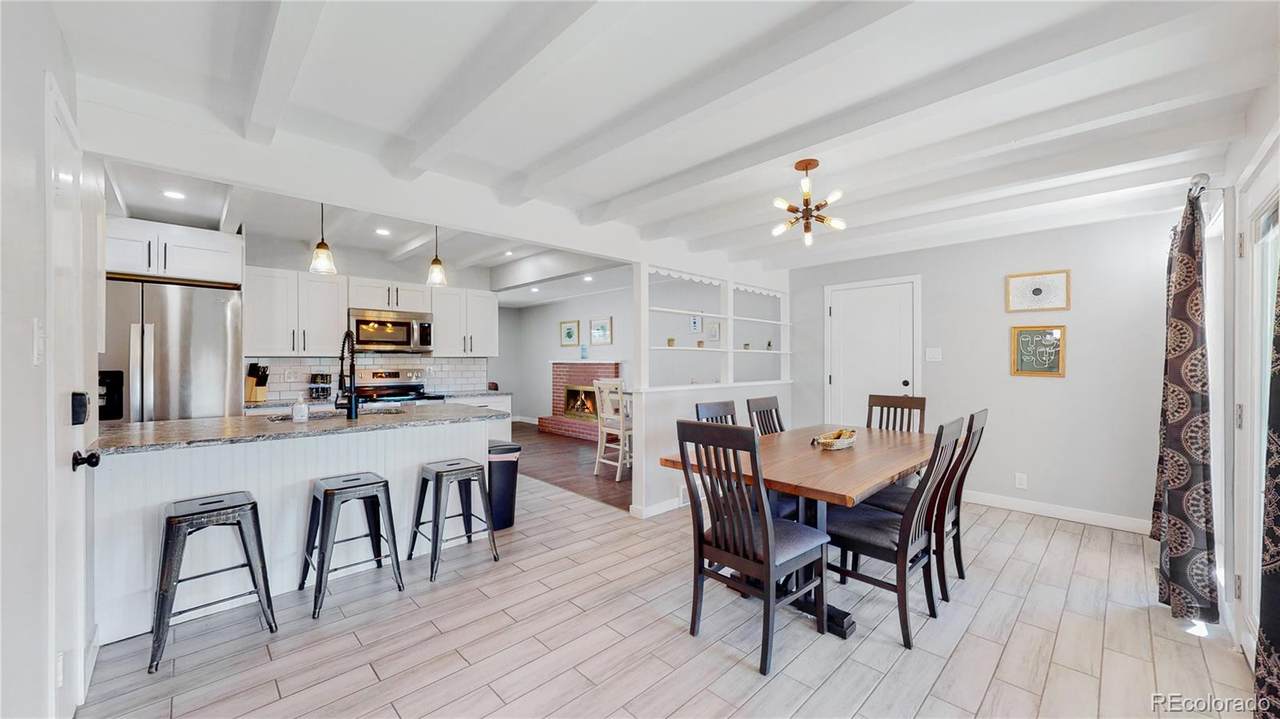 3067 Holly Place - Photo 1