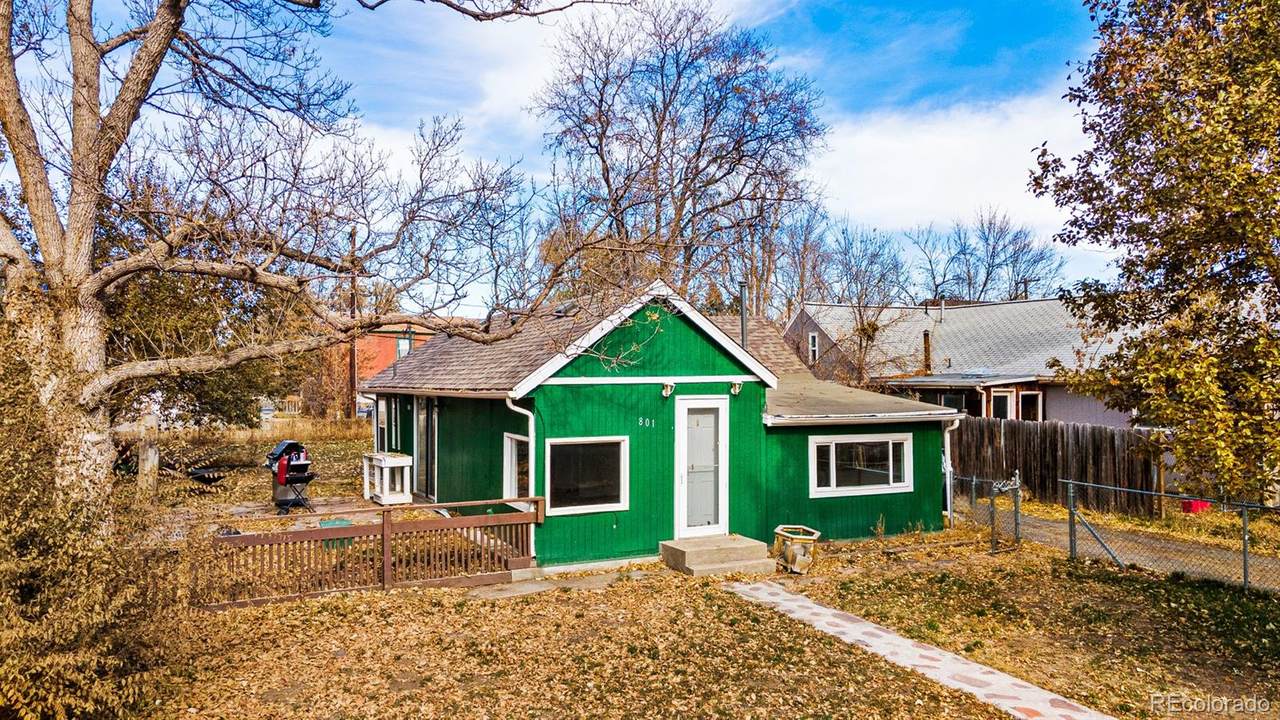 801 Geneseo Street - Photo 1