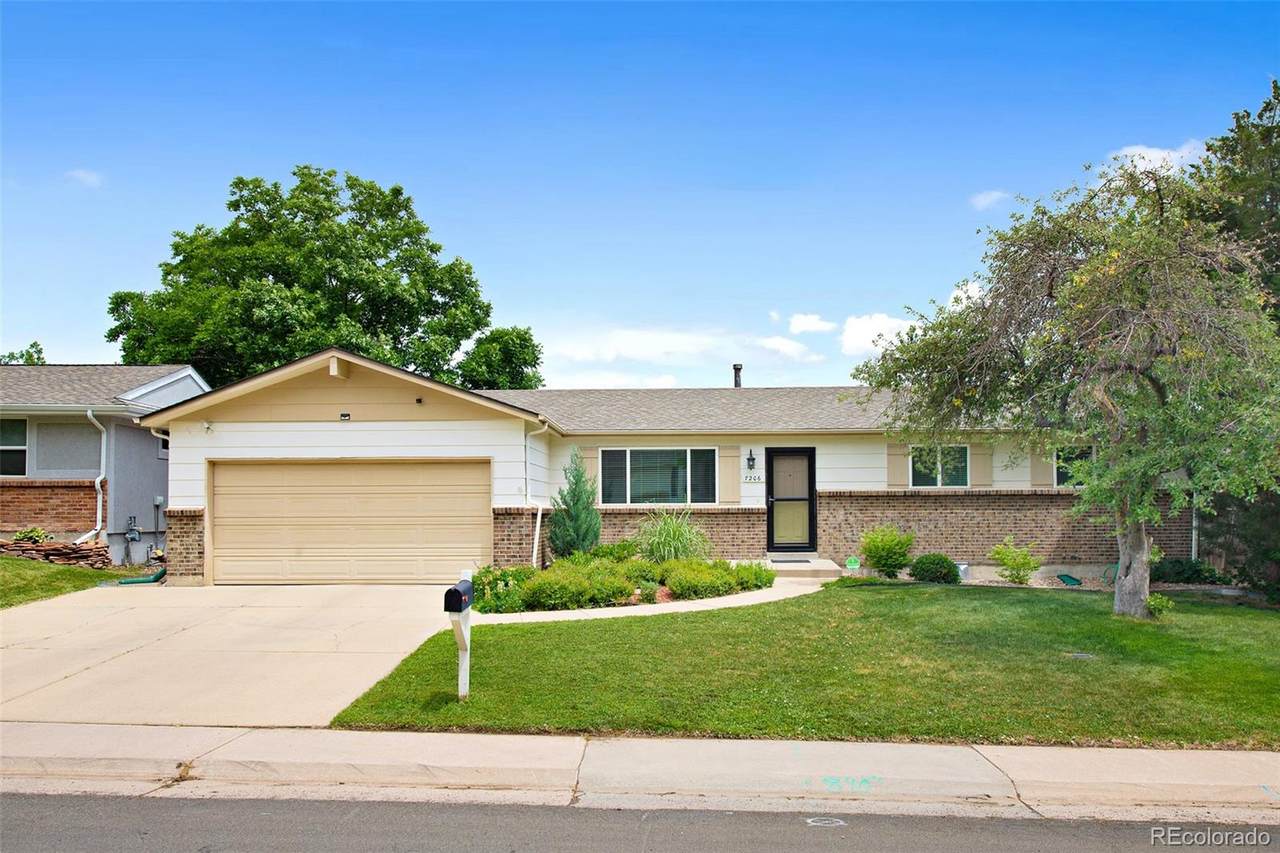 7206 Elm Court - Photo 1