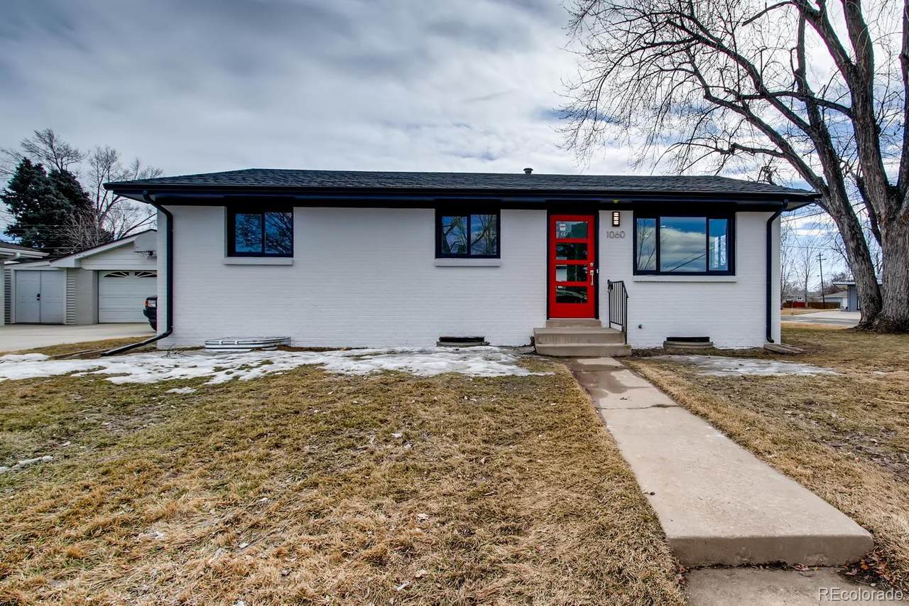 1060 Stanford Place - Photo 1