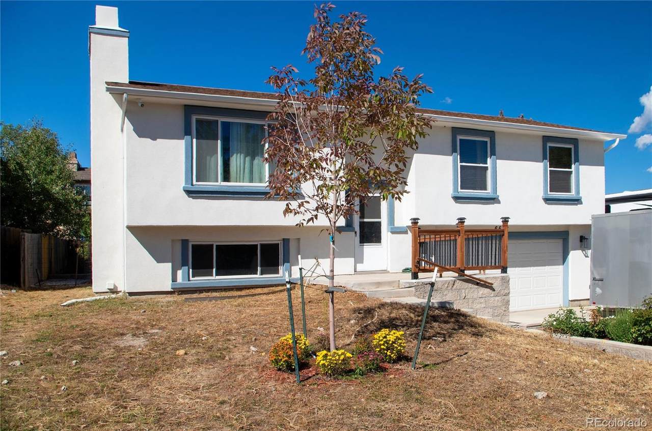 6572 Deliverance Court - Photo 1