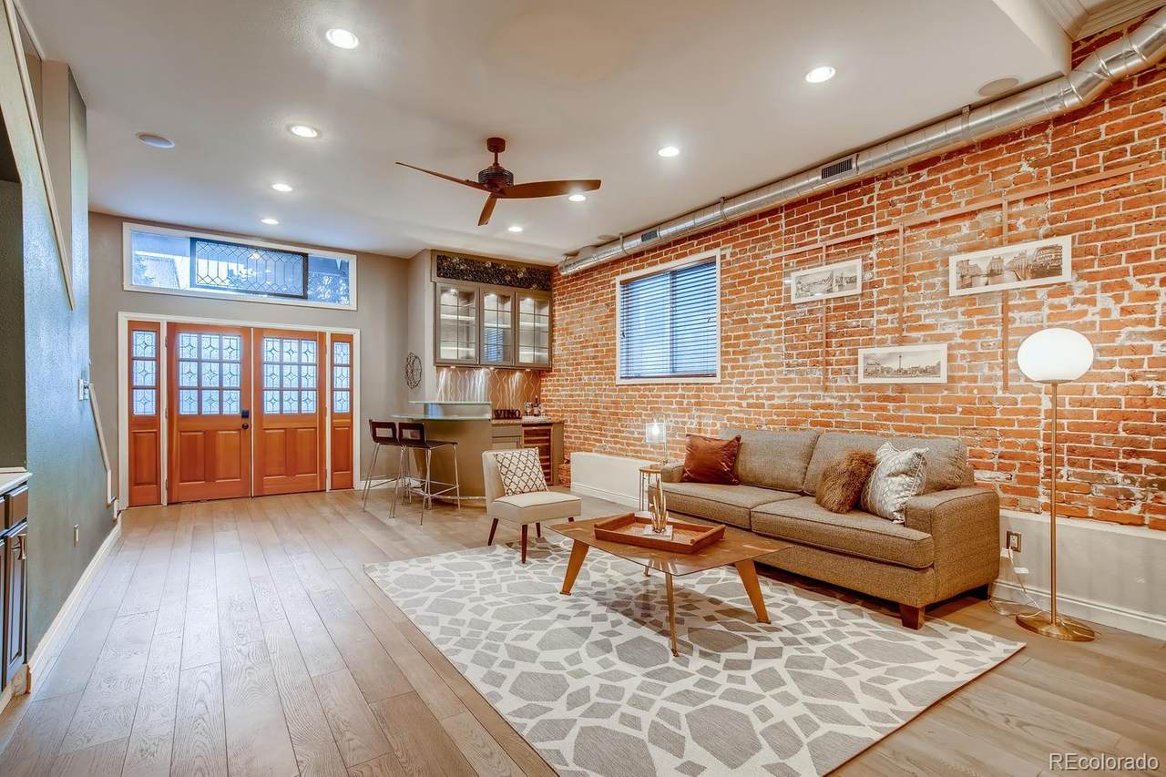 521 11th Avenue - Photo 1
