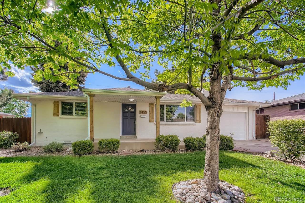 8455 Oakwood Street - Photo 1